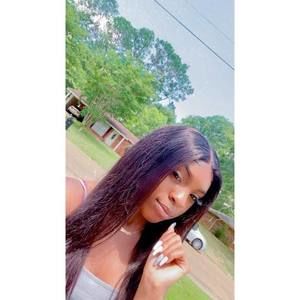 Meet your Posher, Kaylor